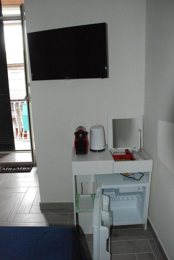 Metro Duomo B&B เนเปิลส์ ภายนอก รูปภาพ